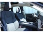 Volvo XC60 2.0 T6 Plug-in hybrid AWD Plus Dark | Panoramadak | 360" rondomzicht camera | Semi elektrische trekhaak | Harman/Kardon premium audio | Standkachel | Stoelverwarming | Achterbank verwarming | Stuurwiel verwarming