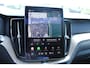 Volvo XC60 2.0 T6 Plug-in hybrid AWD Plus Dark | Panoramadak | 360" rondomzicht camera | Semi elektrische trekhaak | Harman/Kardon premium audio | Standkachel | Stoelverwarming | Achterbank verwarming | Stuurwiel verwarming