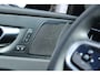 Volvo XC60 2.0 T6 Plug-in hybrid AWD Plus Dark | Panoramadak | 360" rondomzicht camera | Semi elektrische trekhaak | Harman/Kardon premium audio | Standkachel | Stoelverwarming | Achterbank verwarming | Stuurwiel verwarming