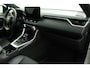 Toyota RAV4 2.5 Hybrid AWD Bi-Tone | Stoel- en Stuurwielverwarming | 1.650kg Trekgewicht | Camera | Electrische achterklep |