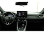 Toyota RAV4 2.5 Hybrid AWD Bi-Tone | Stoel- en Stuurwielverwarming | 1.650kg Trekgewicht | Camera | Electrische achterklep |