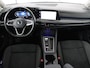Volkswagen Golf 1.4 eHybrid Style | SOH 97,6% | Massage | Keyless | Carplay | Adaptive cruise | Camera | Park Assist | Navigatie | Memory | Full LED | Sfeerverlichting | Climate control | PHEV | Plug In