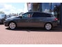 Peugeot 308 Sw 1.2 PureTech *Active* | Trekhaak | Carplay | Navigatie | Cruise & Climate Control | PDC | Orig. NL |