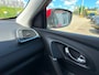Renault Kadjar 1.2 TCe Intens van 2 de Eig met parkeersensoren en trekhaak en navigatie en bluetooth telefoon / media en airco