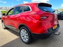 Renault Kadjar 1.2 TCe Intens van 2 de Eig met parkeersensoren en trekhaak en navigatie en bluetooth telefoon / media en airco