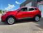 Renault Kadjar 1.2 TCe Intens van 2 de Eig met parkeersensoren en trekhaak en navigatie en bluetooth telefoon / media en airco