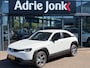 Mazda MX-30 e-SkyActiv EV 145 Prime-line 36 kWh AUTOMAAT | PARKEERSENSOREN V+A | DODEHOEKDETECTIE | ACHTERUITRIJCAMERA | ADAPT. CRUISE CONTROL | KEYLESS | CLIMATE CONTROL | CARPLAY |