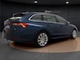 Skoda Octavia Combi 1.4 TSI iV PHEV | Pano Dak | Head-up Display | ACC | Side Assist | Stoelverwarming | Parkeerhulp | 18'' |