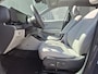 Hyundai Kona 1.6 GDI HEV Premium Sky / Glazen schuif- en kanteldak / Stuur- Stoel & Achterbankverwarming / Elektrische achterklep / Stoelventilatie / Bose Audio Systeem / Rondomzicht camera / Adaptief cruise control / Keyless Entry/Start / Apple Carplay Android Auto /