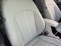 Hyundai Kona 1.6 GDI HEV Premium Sky / Glazen schuif- en kanteldak / Stuur- Stoel & Achterbankverwarming / Elektrische achterklep / Stoelventilatie / Bose Audio Systeem / Rondomzicht camera / Adaptief cruise control / Keyless Entry/Start / Apple Carplay Android Auto /