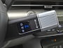 Hyundai Kona 1.6 GDI HEV Premium Sky / Glazen schuif- en kanteldak / Stuur- Stoel & Achterbankverwarming / Elektrische achterklep / Stoelventilatie / Bose Audio Systeem / Rondomzicht camera / Adaptief cruise control / Keyless Entry/Start / Apple Carplay Android Auto /