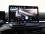 Volkswagen T-Roc R-Line First Edition 1.5 eTSI 150 PK | Black style | Trekhaak | Camera | App connect |