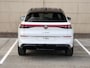 Volkswagen T-Roc R-Line First Edition 1.5 eTSI 150 PK | Black style | Trekhaak | Camera | App connect |
