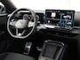Volkswagen T-Roc R-Line First Edition 1.5 eTSI 150 PK | Black style | Trekhaak | Camera | App connect |