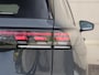 Volkswagen Tiguan R-Line Edition 1.5 eHybrid 272 PK | Navigatie | Trekhaak | LED Matrix | Panoramadak |