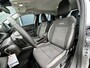 Jeep Avenger 1.2T e-Hybrid 100pk Aut Longitude Trekhaak 1100KG | Stoelverwarming | Dealer Onderhouden | Voorruitverwarming | Navigatie