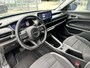Jeep Avenger 1.2T e-Hybrid 100pk Aut Longitude Trekhaak 1100KG | Stoelverwarming | Dealer Onderhouden | Voorruitverwarming | Navigatie