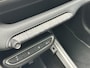 Jeep Avenger 1.2T e-Hybrid 100pk Aut Longitude Trekhaak 1100KG | Stoelverwarming | Dealer Onderhouden | Voorruitverwarming | Navigatie