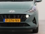 Hyundai i10 4 zits 1.0 Premium | Apple carplay | Navigatie | Achteruitrij camera | Parkeersensoren achter | Bluetooth | Connected services | Cruise control | Armleuning bestuurder | Spraakbediening |