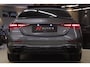Mercedes-Benz C-klasse 300 E AMG Line NAP/PANO/HUD/CARPLAY/SFEERVERLICHTING/MEM/BOMVOL