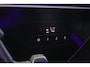 Mercedes-Benz C-klasse 300 E AMG Line NAP/PANO/HUD/CARPLAY/SFEERVERLICHTING/MEM/BOMVOL