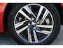 Peugeot 208 1.2 PureTech Allure | Incl. 12 maanden garantie | Cruise control | Apple Carplay/Android Auto | Trekhaak | Parkeercamera | Navigatie | rijstrooksensor | 100% dealer onderhouden | Nieuwe riem |