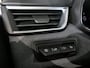 Renault Clio 1.6 E-Tech Full Hybrid 145 techno - Occasion Lease vanaf €419 p/m - Draadloze telefoonlader - Groot scherm - Stoel en stuurverwarming
