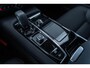 Volvo V60 T6 Plug-in hybrid AWD Essential | Google | Long Range | Adaptieve Cruise Control | Stoelverwarming Voor + Achter | Lederen Bekleding | Zwarte Hemelbekleding | Stuurverwarming | Getint Glas | Gloss Black Grill | Park Assist | 19" LM