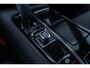 Volvo V60 T6 Plug-in hybrid AWD Essential | Google | Long Range | Adaptieve Cruise Control | Stoelverwarming Voor + Achter | Lederen Bekleding | Zwarte Hemelbekleding | Stuurverwarming | Getint Glas | Gloss Black Grill | Park Assist | 19" LM
