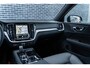 Volvo V60 T6 Plug-in hybrid AWD Essential | Google | Long Range | Adaptieve Cruise Control | Stoelverwarming Voor + Achter | Lederen Bekleding | Zwarte Hemelbekleding | Stuurverwarming | Getint Glas | Gloss Black Grill | Park Assist | 19" LM