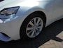 Lexus IS 300h Hybrid 223pk Business Line- Rijklaar met 12 maanden BOVAG garantie.
