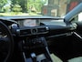 Lexus IS 300h Hybrid 223pk Business Line- Rijklaar met 12 maanden BOVAG garantie.