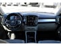 Volvo XC40 2.0 T4 Momentum Pro | Trekhaak uitklapbaar | Parkeersensoren voor + achter | Verwarmde voorstoelen | Cruise control | Regensensor | Alarm klasse 1