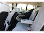 Volvo XC40 2.0 T4 Momentum Pro | Trekhaak uitklapbaar | Parkeersensoren voor + achter | Verwarmde voorstoelen | Cruise control | Regensensor | Alarm klasse 1
