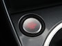 Volkswagen Beetle Cabriolet 1.2 TSI Exclusive Series | Stoelverwarming | Navigatie | 18 inch ‘Disc’ velgen | Keyless | Parkeersensoren | Climate control | Xenon verlichting |