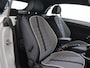Volkswagen Beetle Cabriolet 1.2 TSI Exclusive Series | Stoelverwarming | Navigatie | 18 inch ‘Disc’ velgen | Keyless | Parkeersensoren | Climate control | Xenon verlichting |