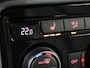 Volkswagen Beetle Cabriolet 1.2 TSI Exclusive Series | Stoelverwarming | Navigatie | 18 inch ‘Disc’ velgen | Keyless | Parkeersensoren | Climate control | Xenon verlichting |