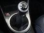 Volkswagen Beetle Cabriolet 1.2 TSI Exclusive Series | Stoelverwarming | Navigatie | 18 inch ‘Disc’ velgen | Keyless | Parkeersensoren | Climate control | Xenon verlichting |