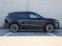 Volkswagen Tiguan 1.5 eHybrid R-Line Edition 272PK DSG Black style | Led Matrix | Lederen bekleding | Trekhaak | Harman kardon | Stoel/stuurverwarming | Panoramadak | Head-up display