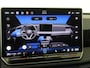 Volkswagen Tiguan 1.5 eHybrid R-Line Edition | SoH 100% | Trekhaak | Head-up display | Black style | 360 camera | Parkeerassistent | Stoel- en stuurwielverwarming | Dodehoek detectie | Keyless |