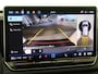 Volkswagen Tiguan 1.5 eHybrid R-Line Edition | SoH 100% | Trekhaak | Head-up display | Black style | 360 camera | Parkeerassistent | Stoel- en stuurwielverwarming | Dodehoek detectie | Keyless |