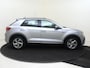 Volkswagen T-Roc 1.0 TSI R-Line Business | Trekhaak | Parkeerassistent | Stoelverwarming | Achteruitrijcamera | Digital cockpit Pro | Adaptieve cruise control | LED Plus verlichting |