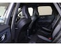 Volvo XC60 T6 Recharge AWD Plus Black Edition - Panorama/schuifdak - IntelliSafe Assist & Surround - 360º Camera - Harman/Kardon audio - Adaptieve LED koplampen - Verwarmde voorstoelen, stuur & achterbank - Parkeersensoren voor & achter - Elektr. bedienb. voorstoelen met geheugen - Head up display - Draadloze tel. lader - Extra getint glas - 21' LMV