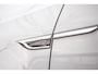 Volkswagen T-Roc 1.5 TSI R-Line Edition | Black edition | Adapt cruise | Panorama dak | 19" LM