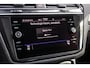 Volkswagen Tiguan 1.4 TSI eHybrid R-Line Business+ -  Wegkl. Trekhaak | Winter pack | HUD |  Dode hoeksens. | Ad. Cruise