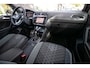 Volkswagen Tiguan 1.4 TSI eHybrid R-Line Business+ -  Wegkl. Trekhaak | Winter pack | HUD |  Dode hoeksens. | Ad. Cruise