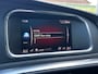 Volvo V40 1.5 T3 152PK R-Design AUTOMAAT TREKHAAK| PANORAMADAK| HARMAN/KARDON SOUND| STOELVERWARMING| CAMERA + PARKEERSENSOREN| NAVIGATIE| KEYLESS| DEALER ONDERHOUDEN| FULL LED|