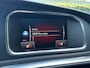 Volvo V40 1.5 T3 152PK R-Design AUTOMAAT TREKHAAK| PANORAMADAK| HARMAN/KARDON SOUND| STOELVERWARMING| CAMERA + PARKEERSENSOREN| NAVIGATIE| KEYLESS| DEALER ONDERHOUDEN| FULL LED|