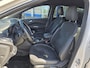 Ford Kuga 1.5 EcoBoost ST Line 150 pk | Wegklapbare trekhaak | Parelmoerwit metallic | Achteruitrijcamera | Elek. bedienbare achterklep | Alcantara leder | Volledige onderhoudshistorie!