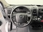 Opel Movano Bakwagen+Laadklep | Trekhaak !! | Dakspoiler | Camera | Airco | Cruise | Betimmering | 3-Zits